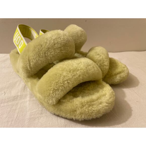 UGG Oh Yeah Women's Size 9 Lime Green Fluffy Sheepskin Strappy‎ Slide Slippers - Picture 1 of 7